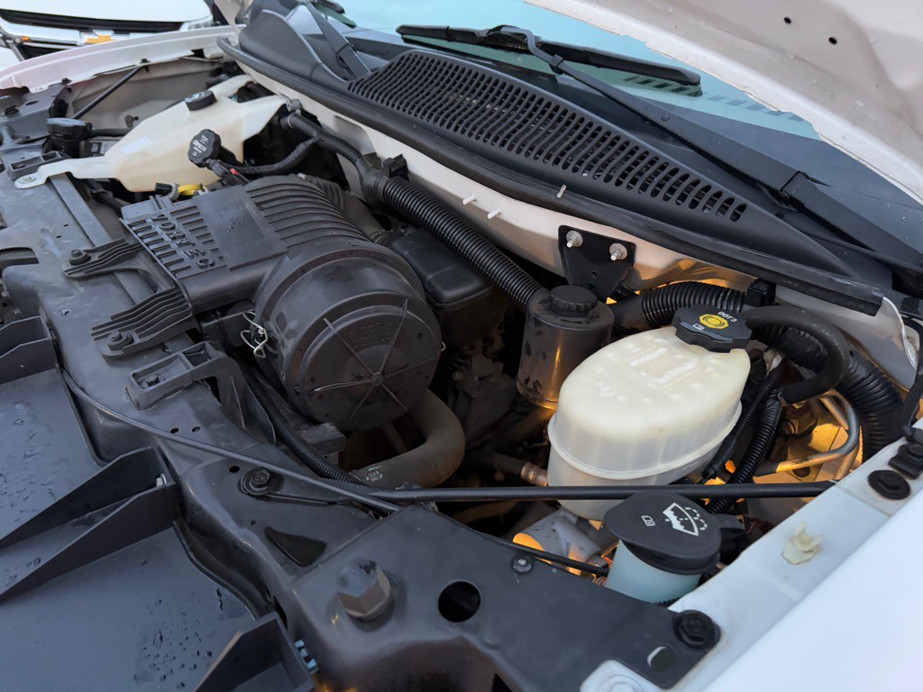 2016 Chevrolet Express Image 35
