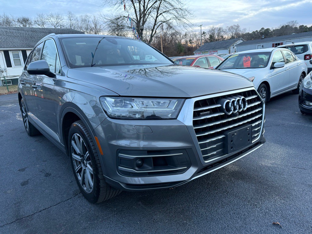2017 Audi Q7 Image 2