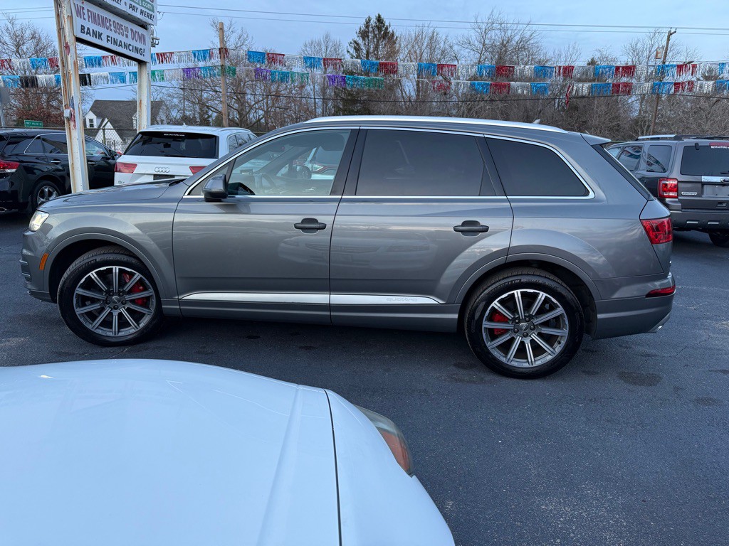 2017 Audi Q7 Image 9