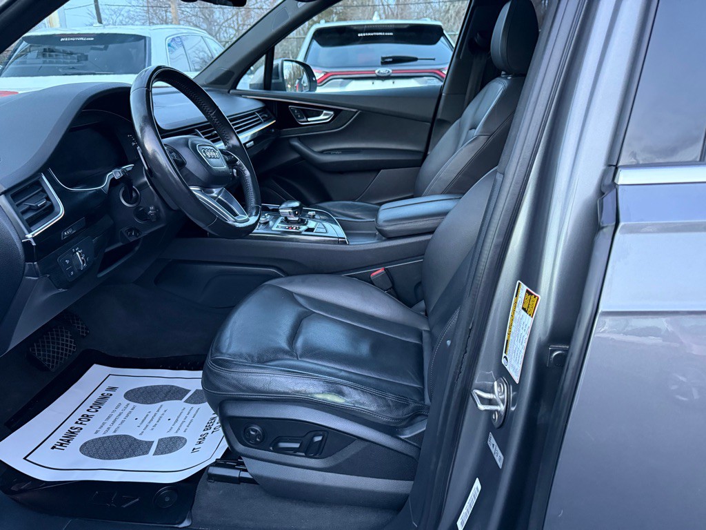 2017 Audi Q7 Image 10