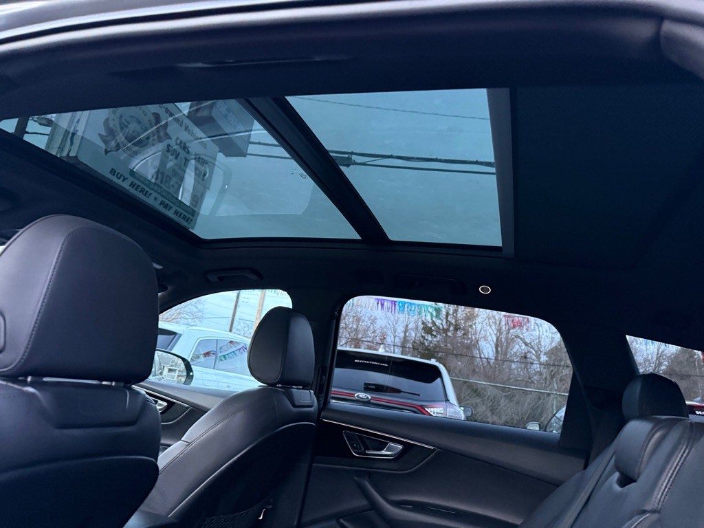 2017 Audi Q7 Image 13