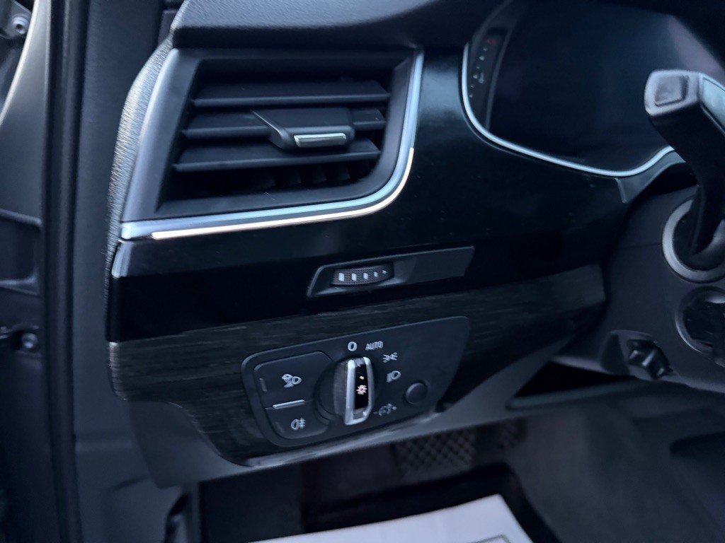 2017 Audi Q7 Image 18