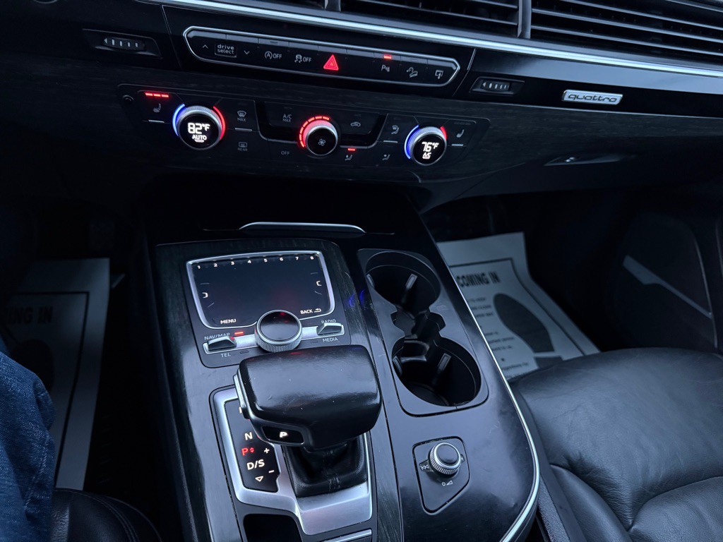 2017 Audi Q7 Image 33