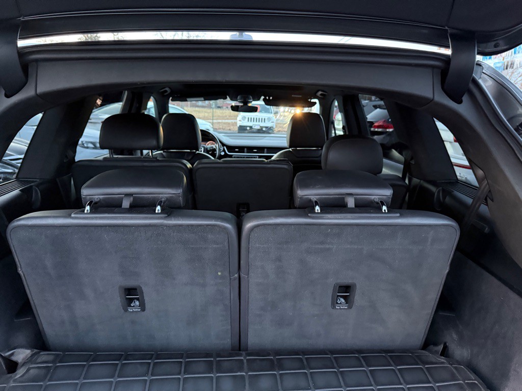2017 Audi Q7 Image 43