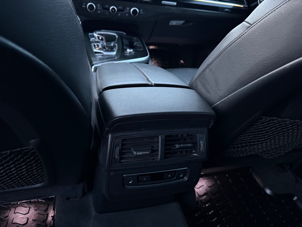 2017 Audi Q7 Image 44