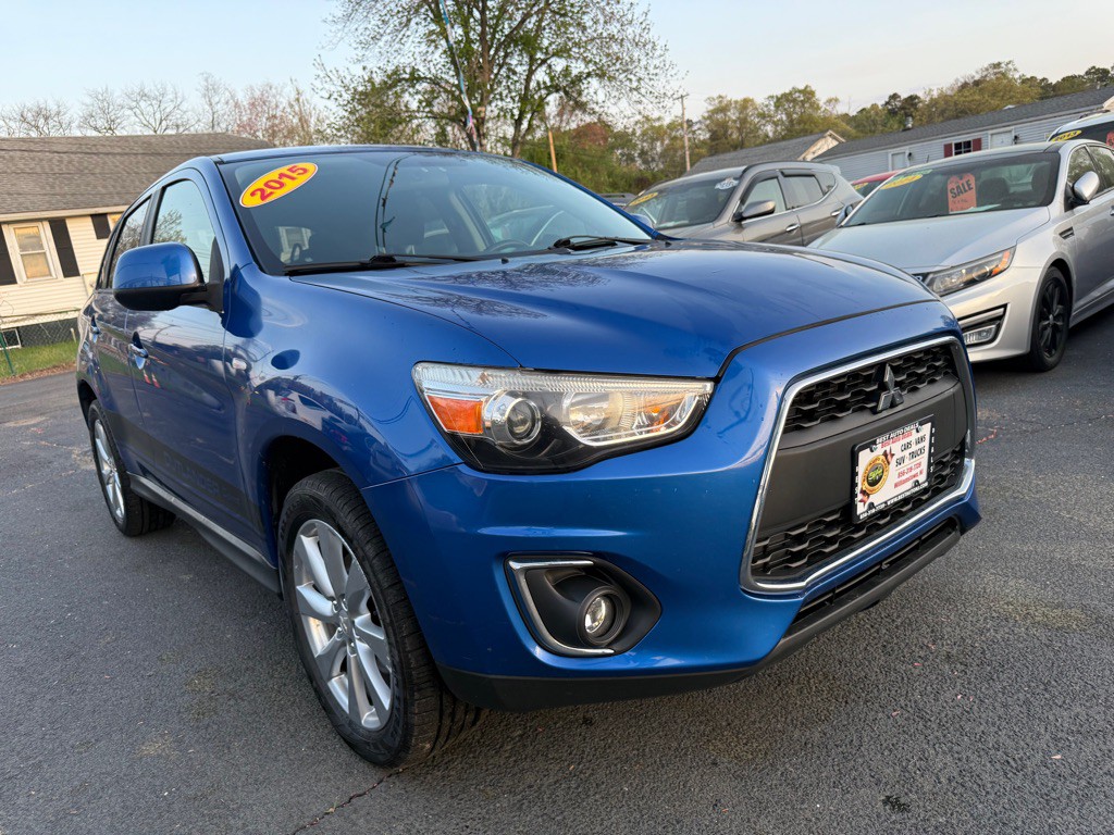 2015 Mitsubishi Outlander Image 4