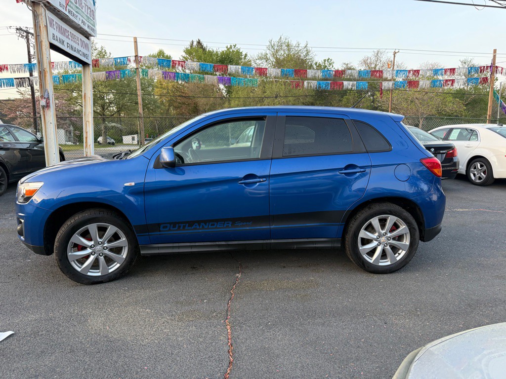 2015 Mitsubishi Outlander Image 10