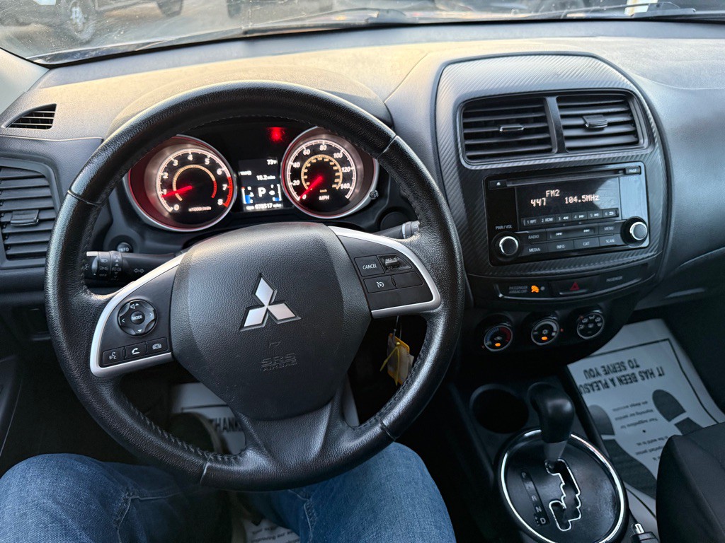 2015 Mitsubishi Outlander Image 20