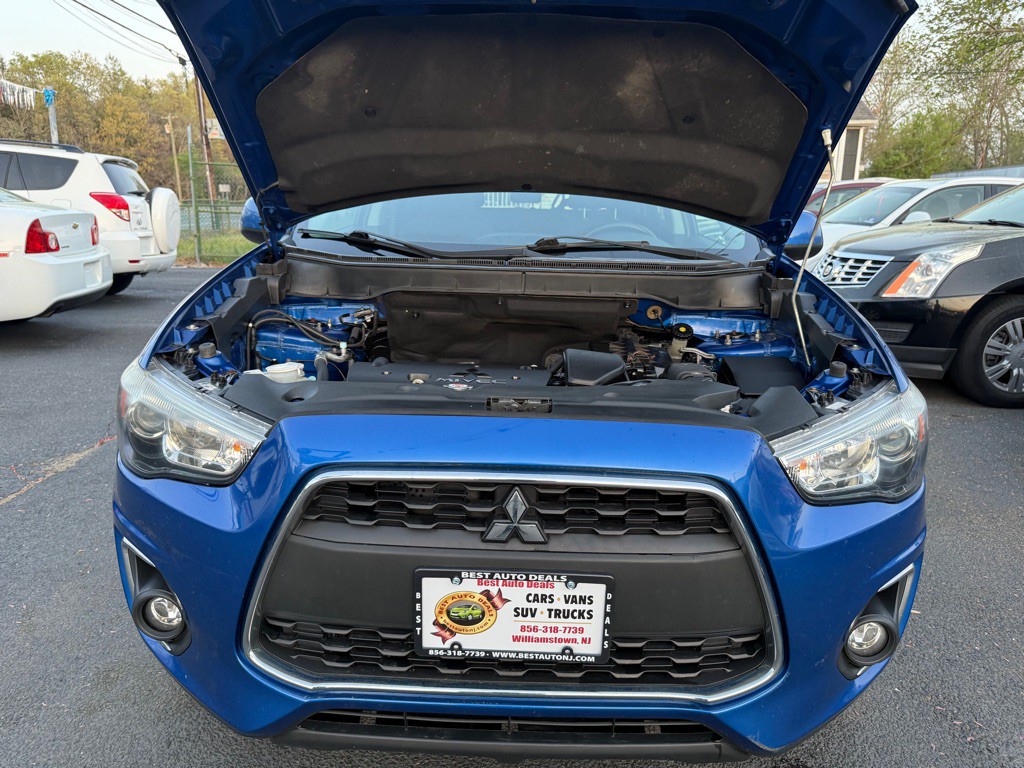 2015 Mitsubishi Outlander Image 28