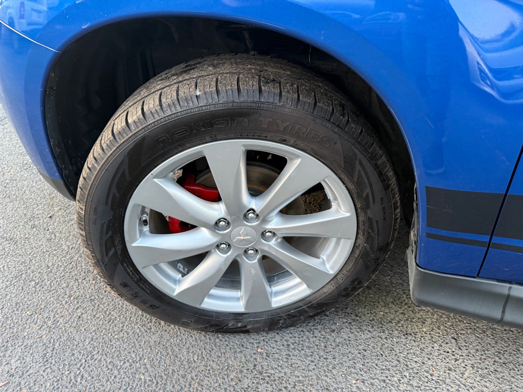 2015 Mitsubishi Outlander Image 30