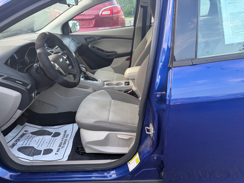 2012 Ford Focus Image 10