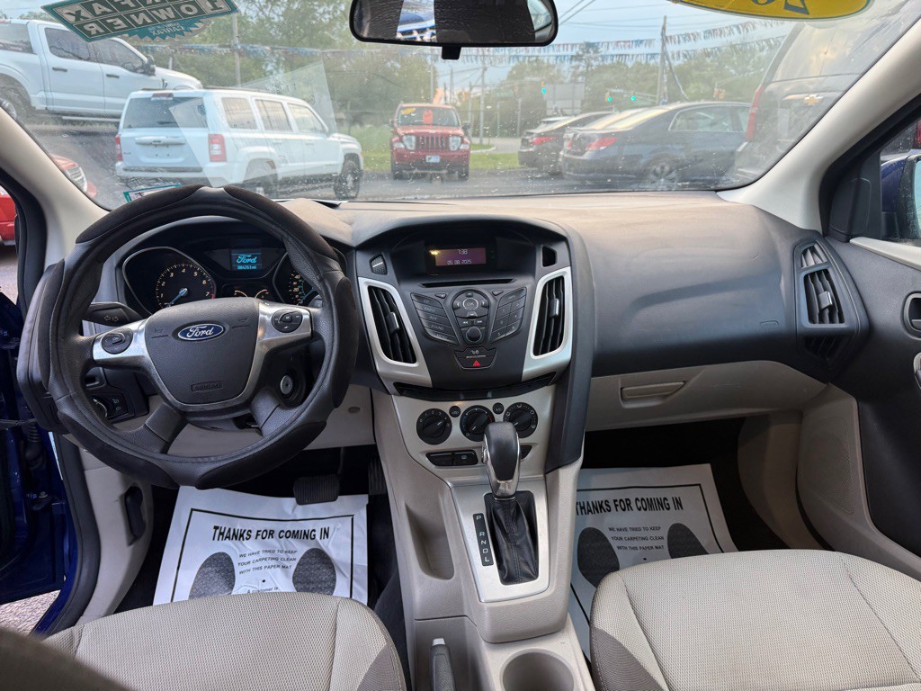 2012 Ford Focus Image 12