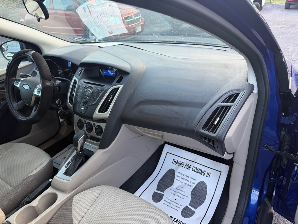 2012 Ford Focus Image 21