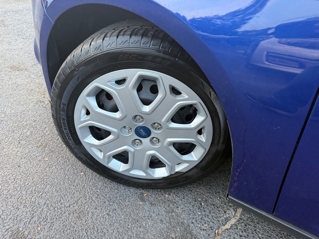 2012 Ford Focus Image 24