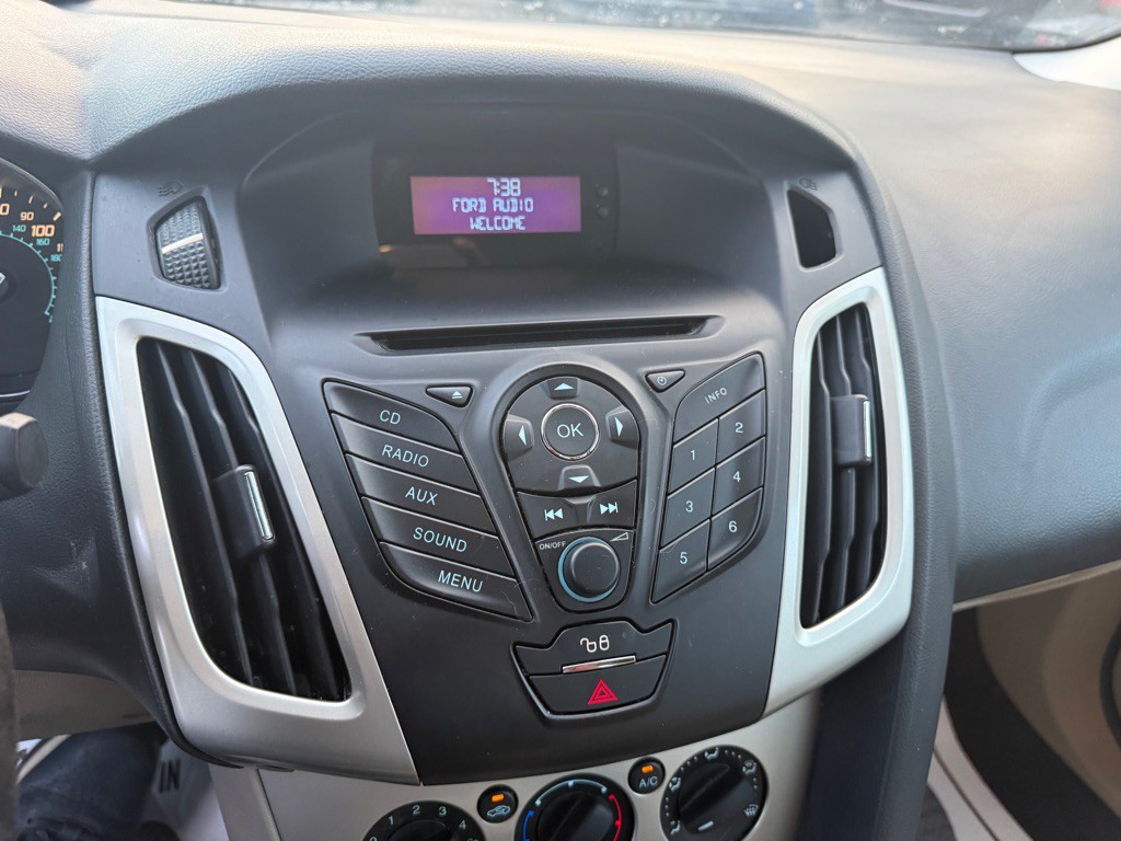 2012 Ford Focus Image 30