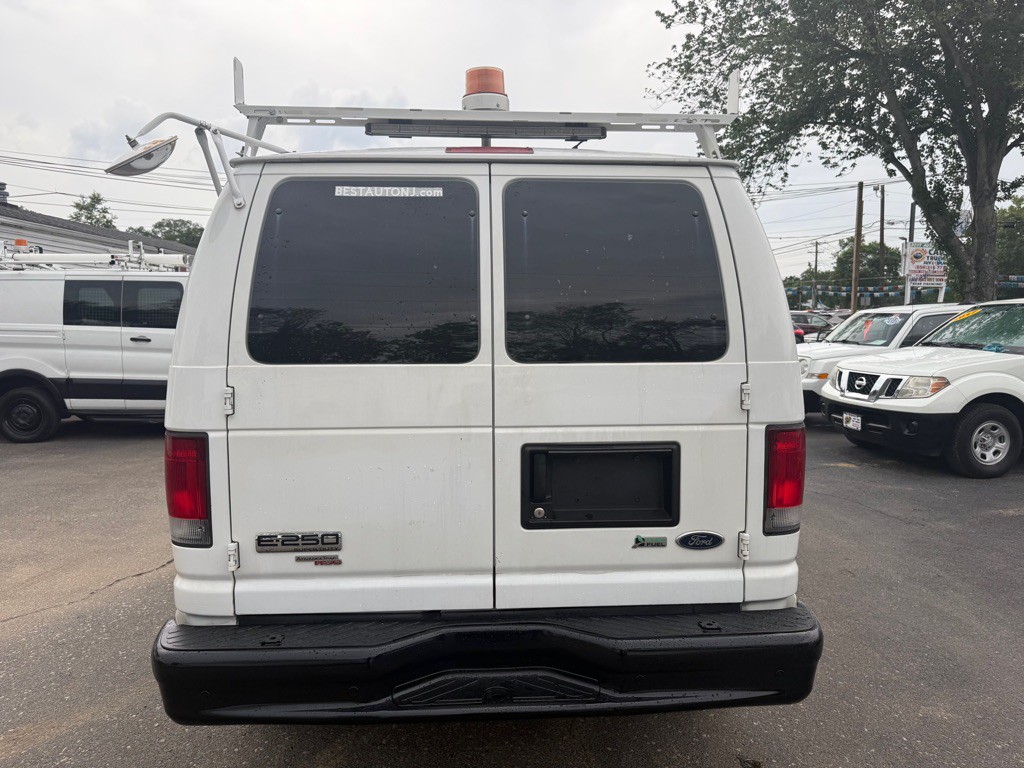 2013 Ford Econoline Image 7