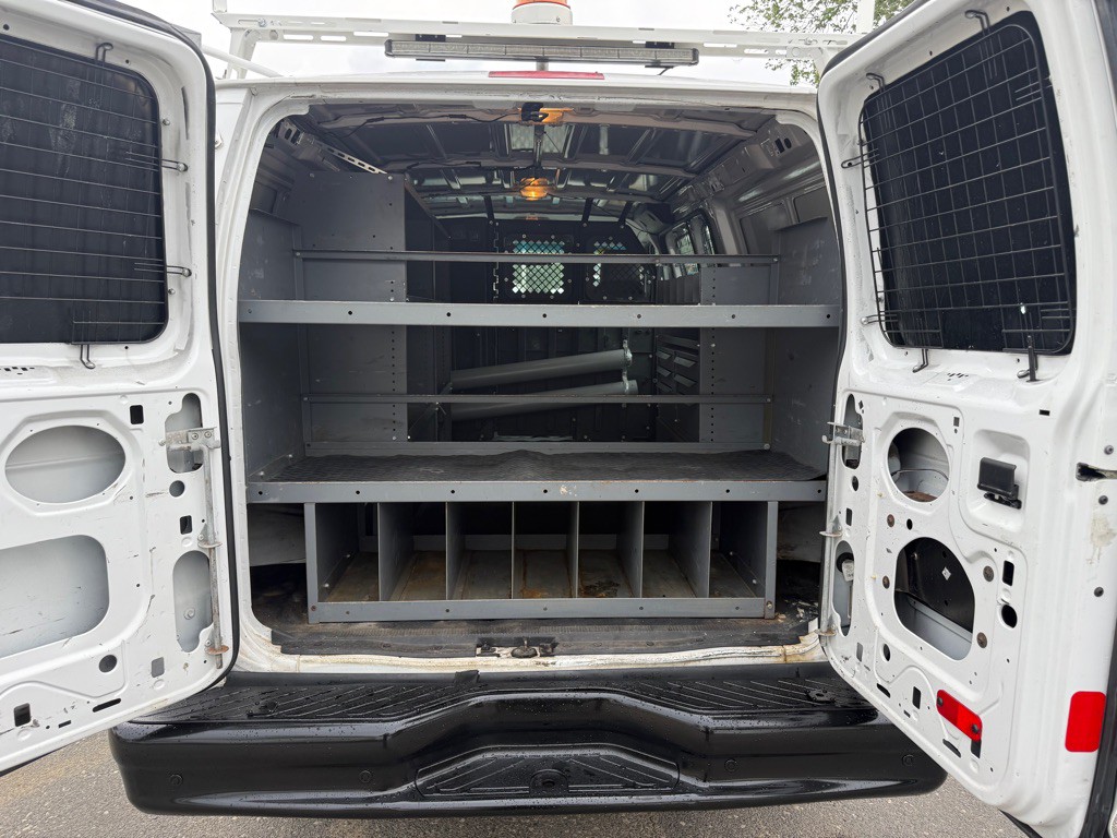 2013 Ford Econoline Image 12