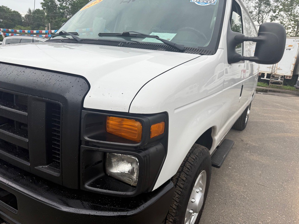 2013 Ford Econoline Image 27