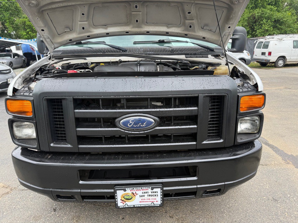 2013 Ford Econoline Image 39