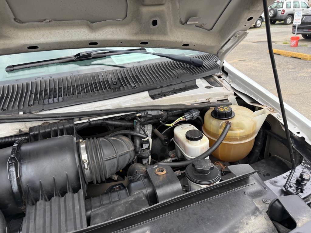 2013 Ford Econoline Image 42
