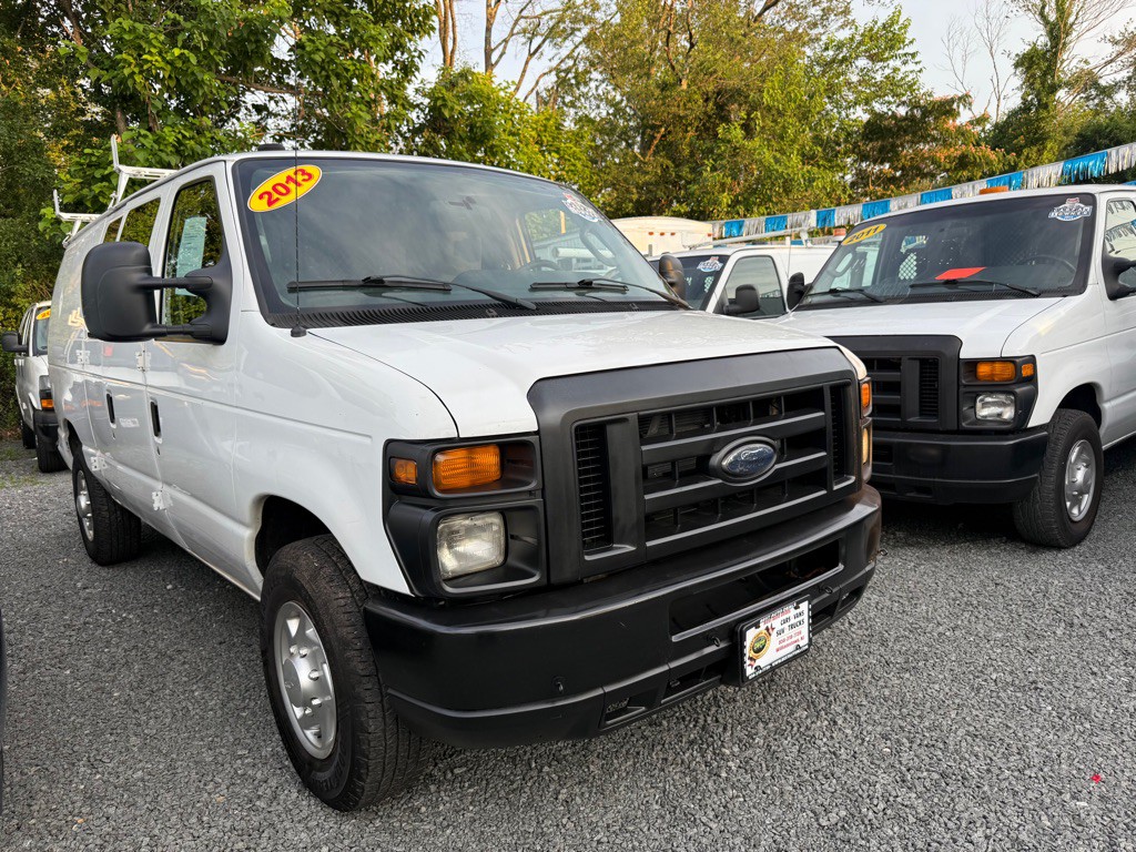 2013 Ford Econoline Image 4