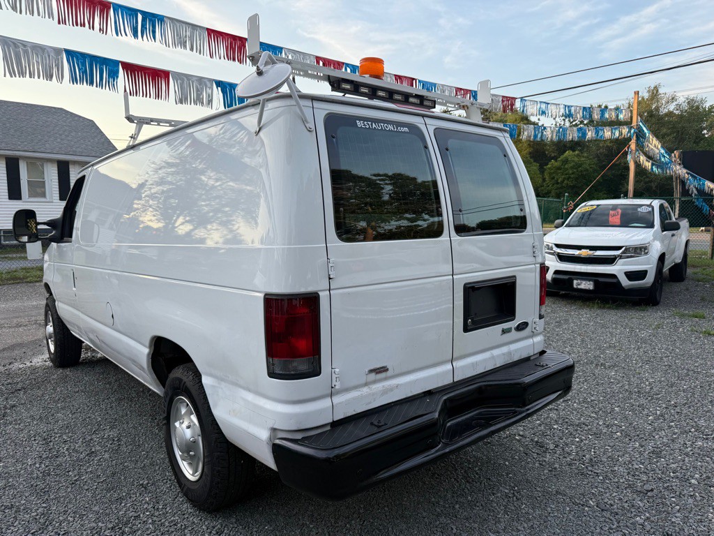 2013 Ford Econoline Image 8