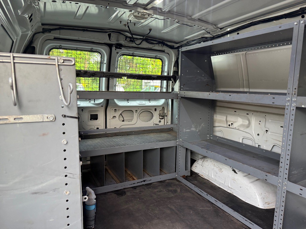 2013 Ford Econoline Image 26
