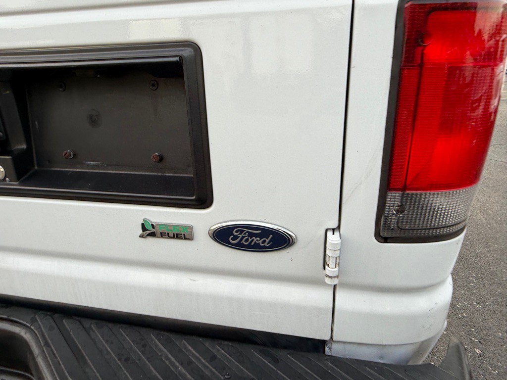 2013 Ford Econoline Image 13