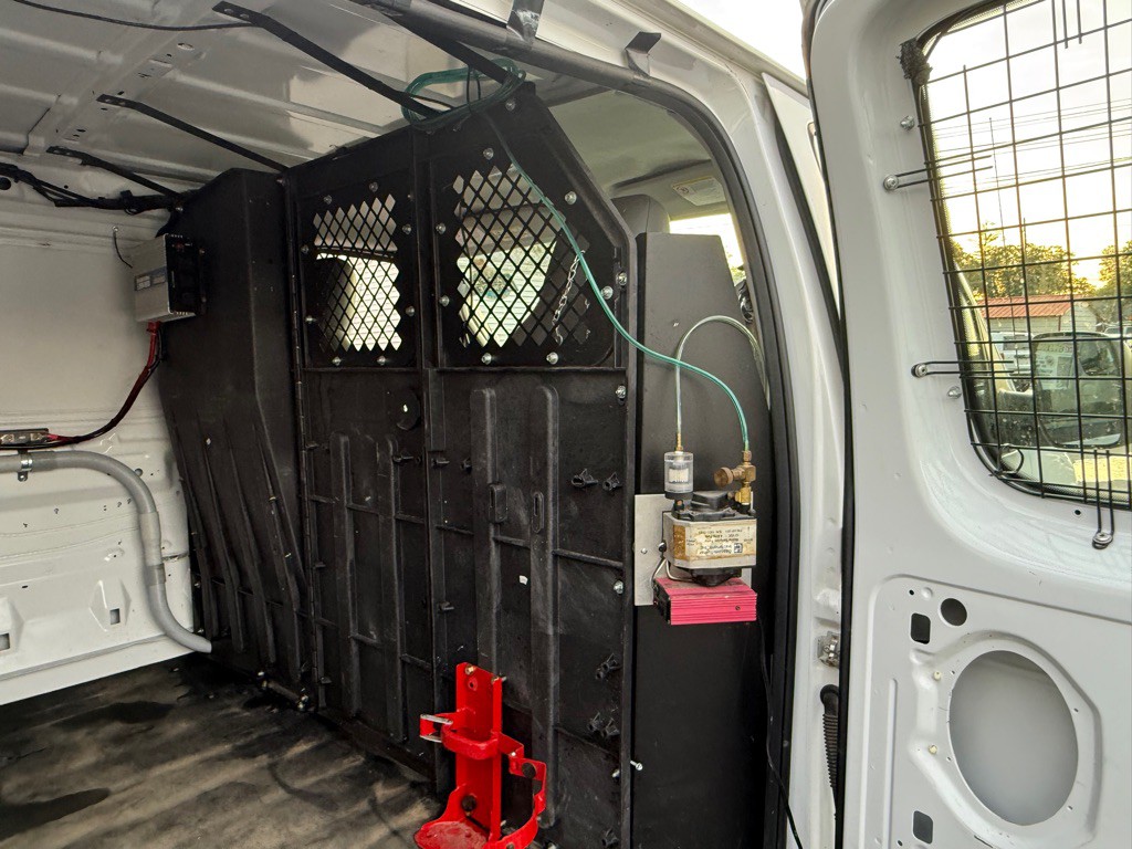 2013 Ford Econoline Image 15