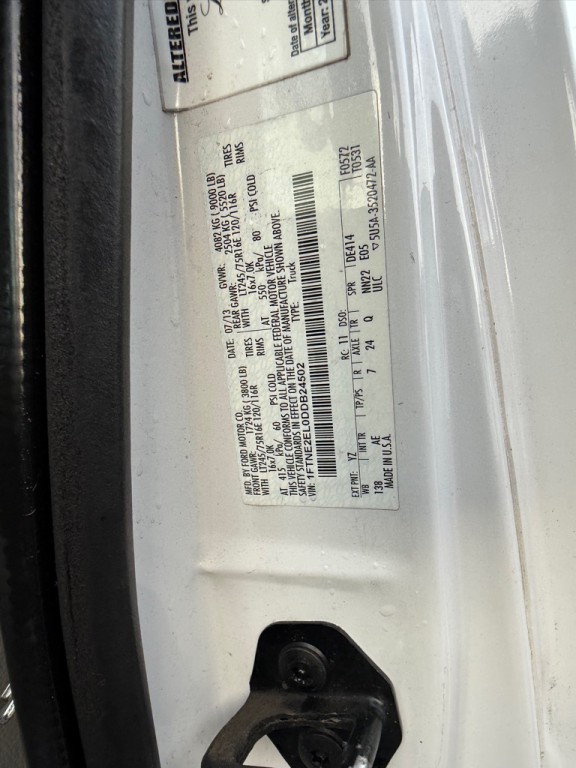 2013 Ford Econoline Image 32