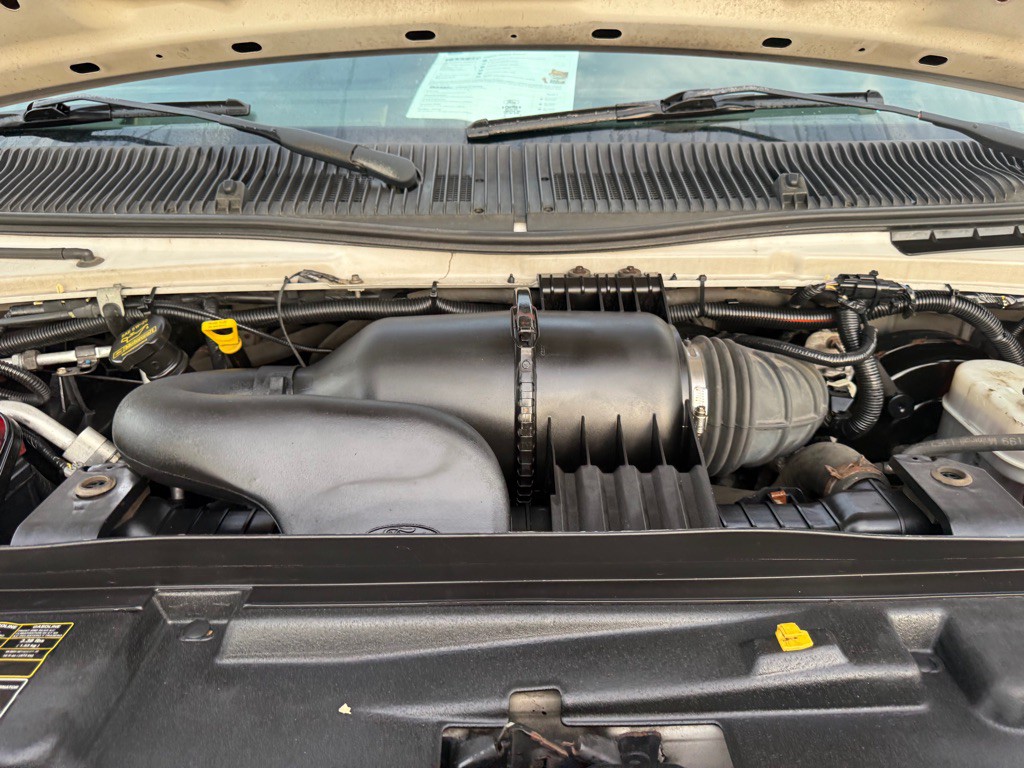 2013 Ford Econoline Image 33