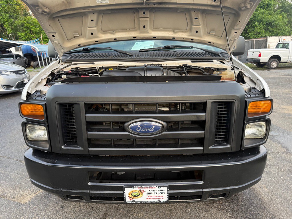 2013 Ford Econoline Image 34