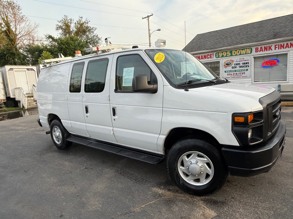 2013 Ford Econoline Image 39