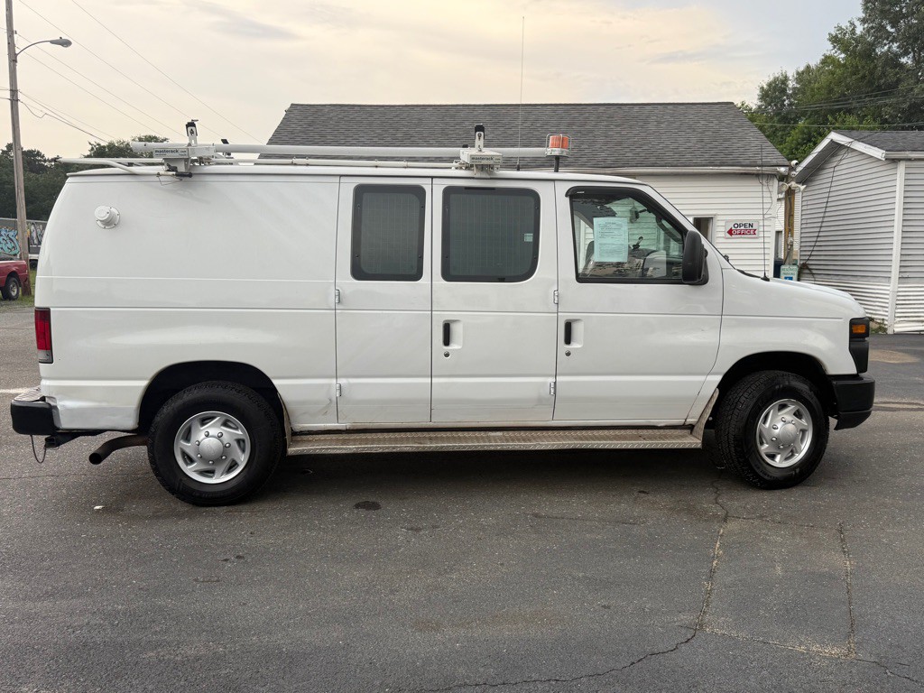 2013 Ford Econoline Image 7