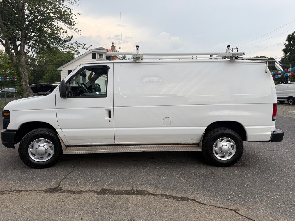 2013 Ford Econoline Image 8