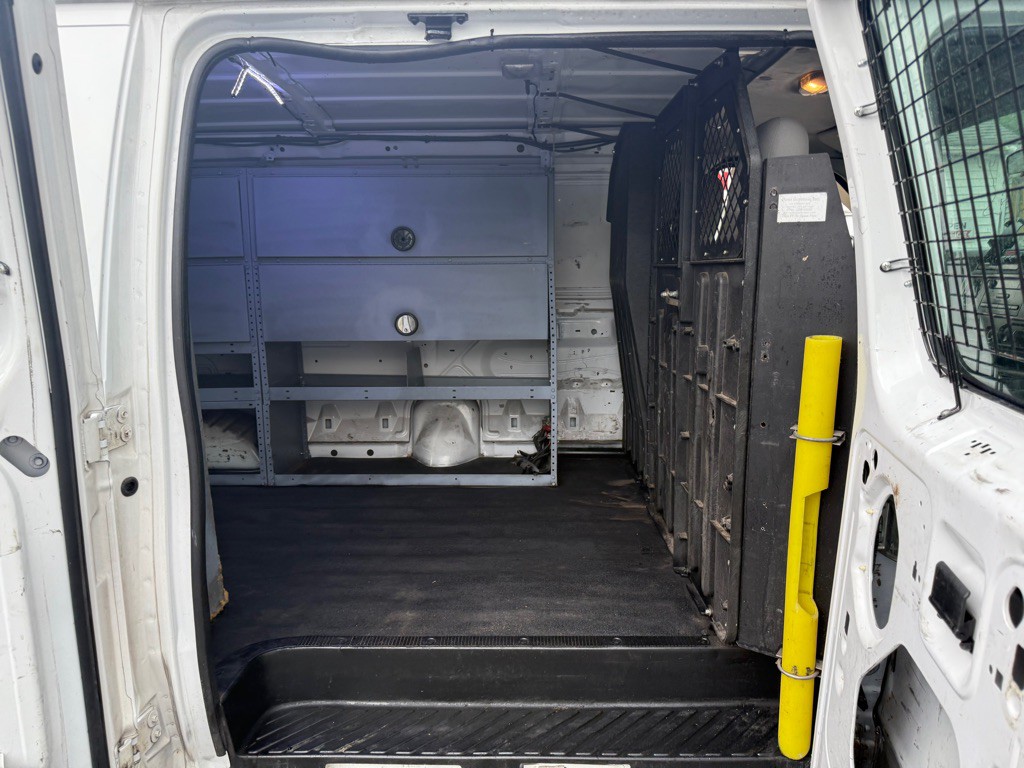 2013 Ford Econoline Image 11