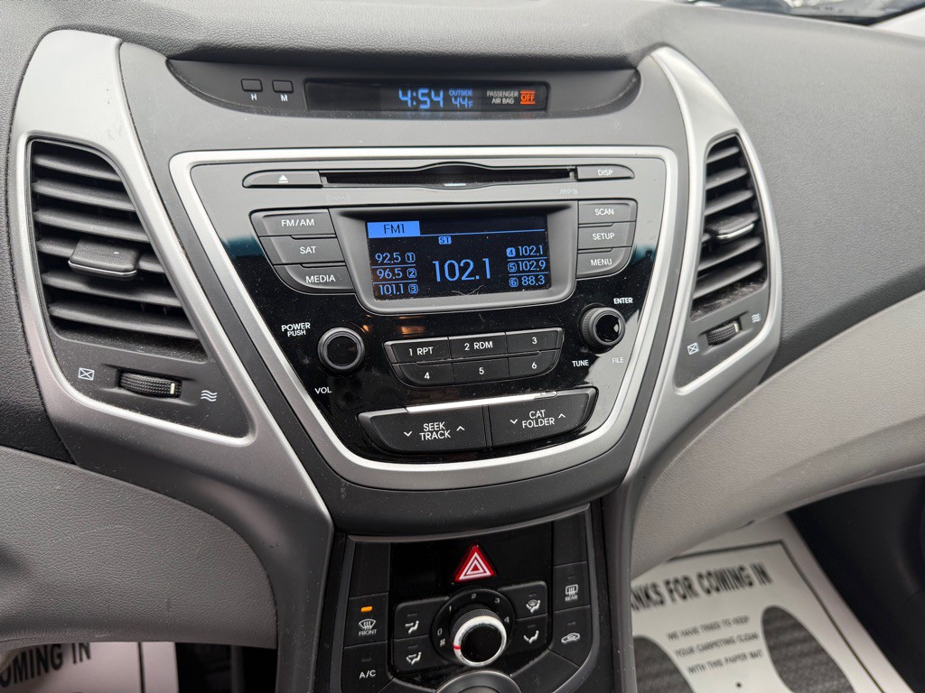 2014 Hyundai Elantra Image 26