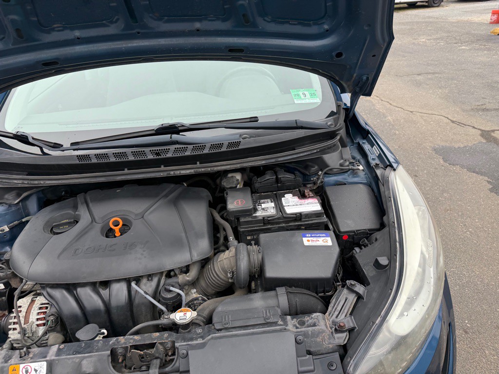 2014 Hyundai Elantra Image 35