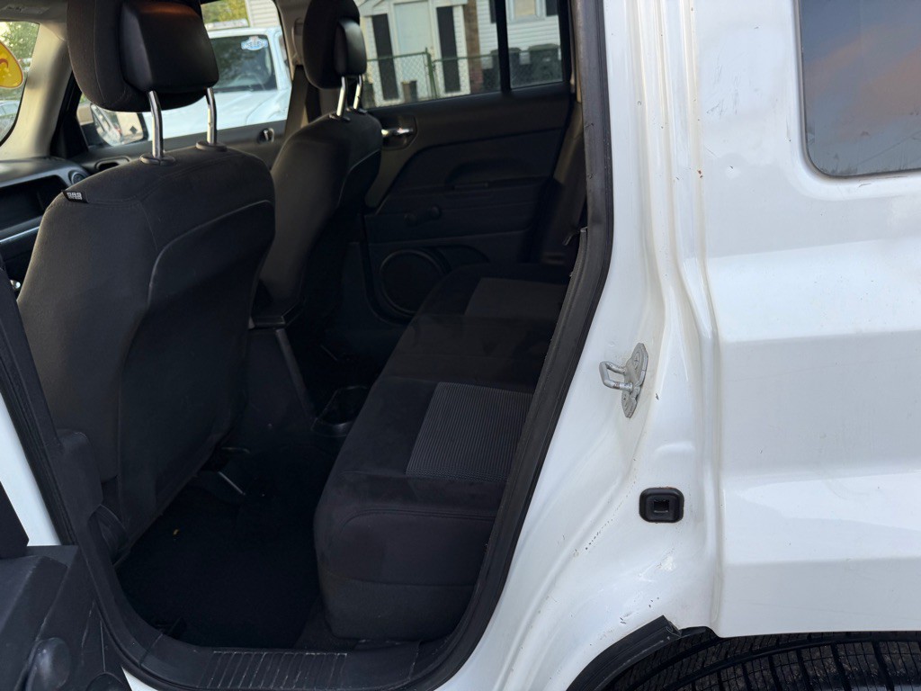 2014 Jeep Patriot Image 12