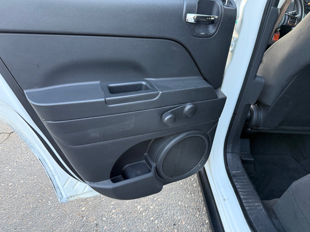 2014 Jeep Patriot Image 28