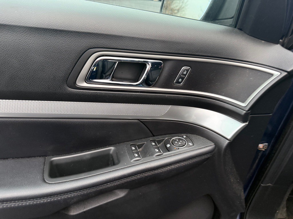 2017 Ford Explorer Image 20