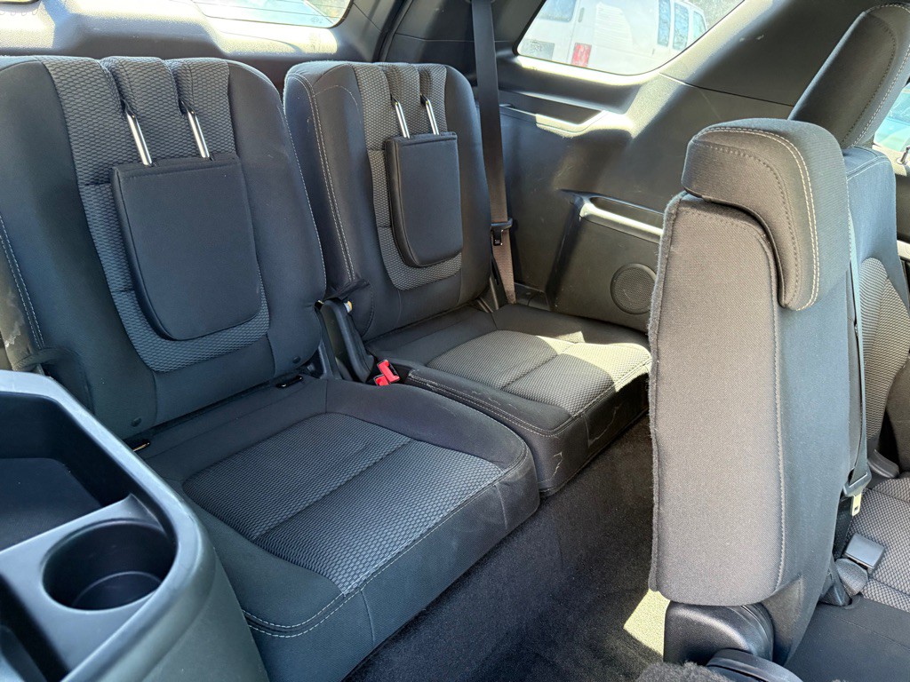 2017 Ford Explorer Image 36