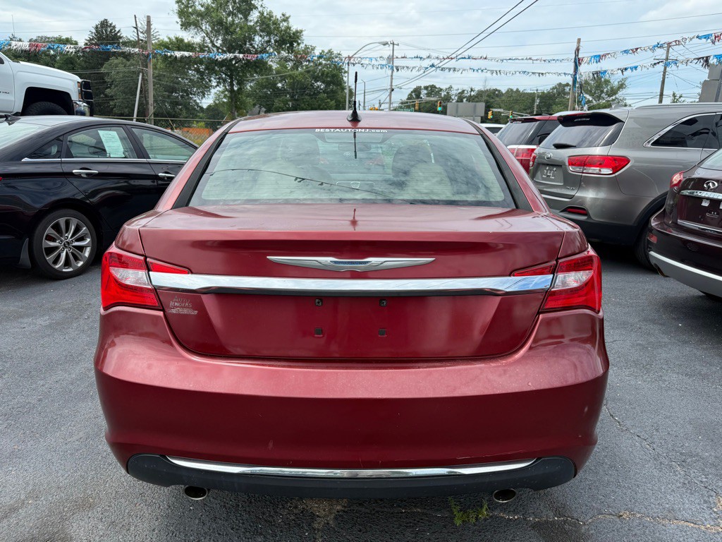 2014 Chrysler 200 Image 7