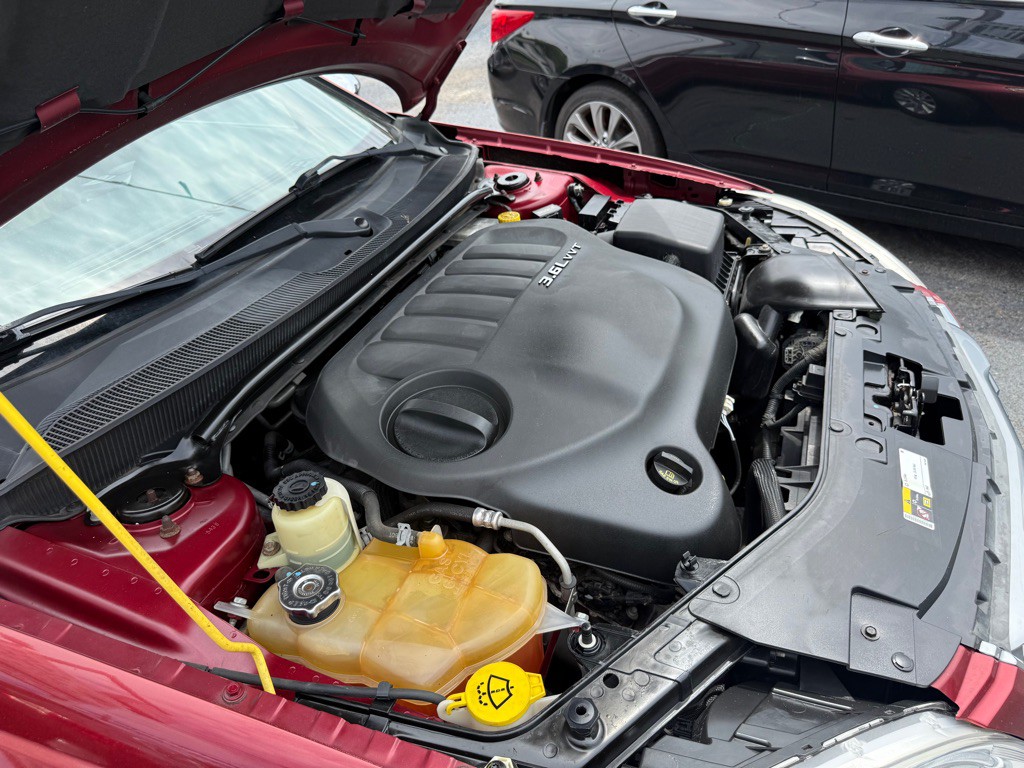 2014 Chrysler 200 Image 46