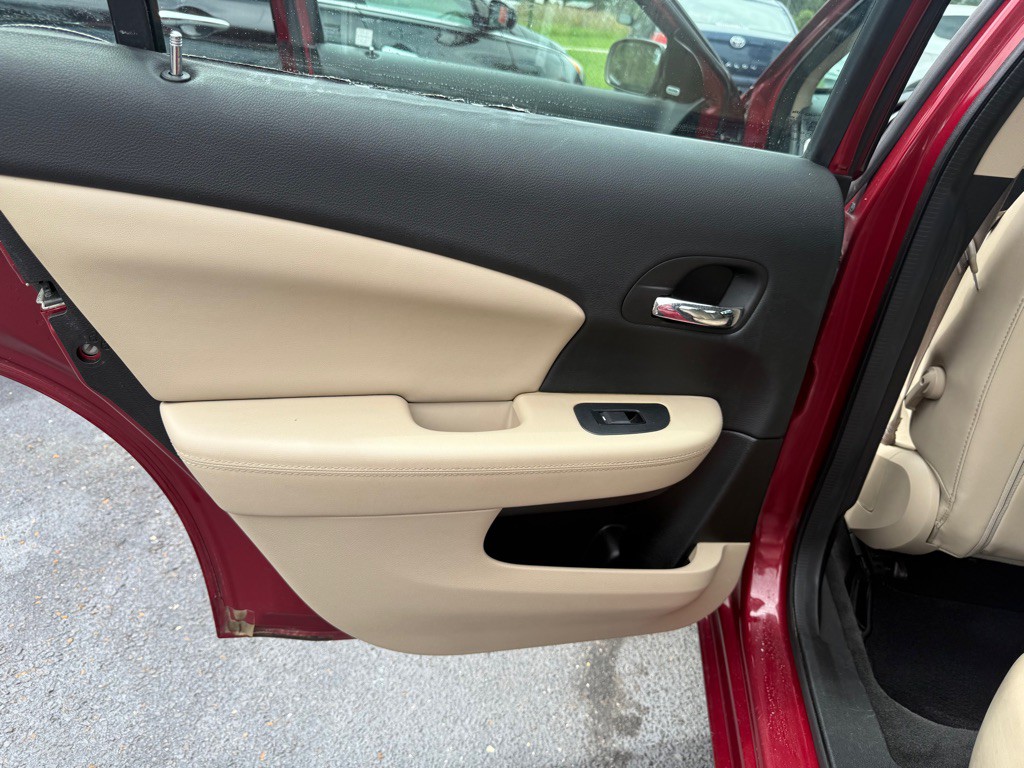 2014 Chrysler 200 Image 31