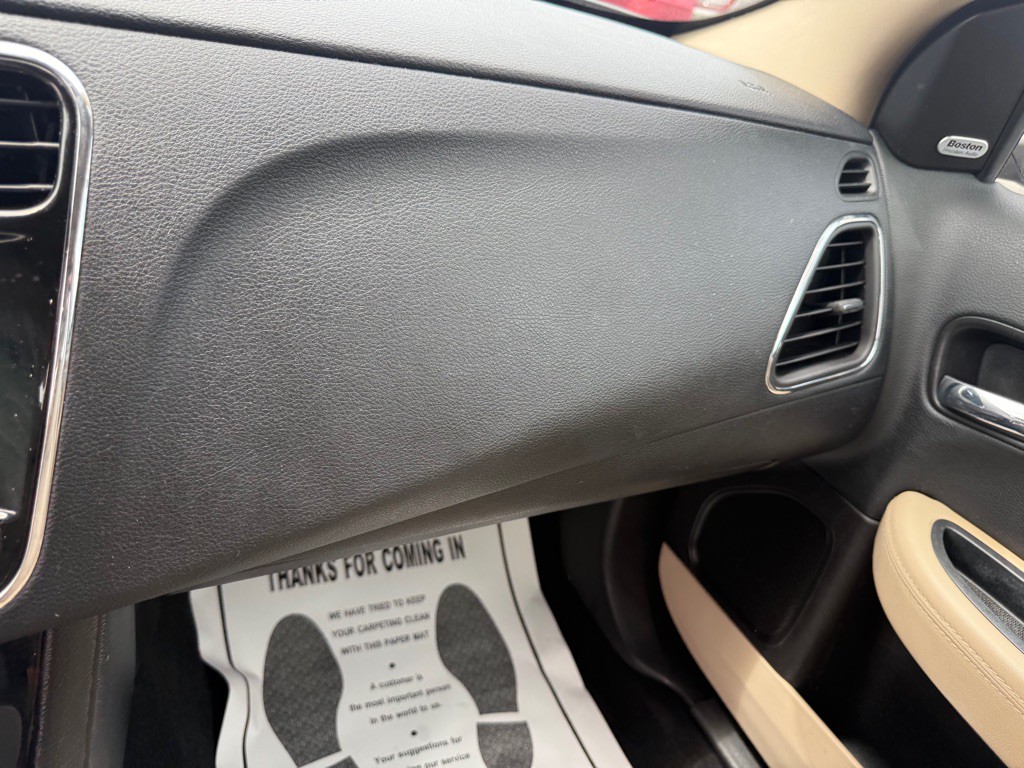 2014 Chrysler 200 Image 37