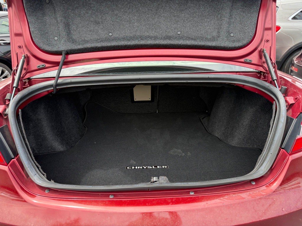 2014 Chrysler 200 Image 41