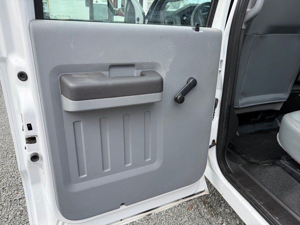 2016 Ford F-250 Image 38