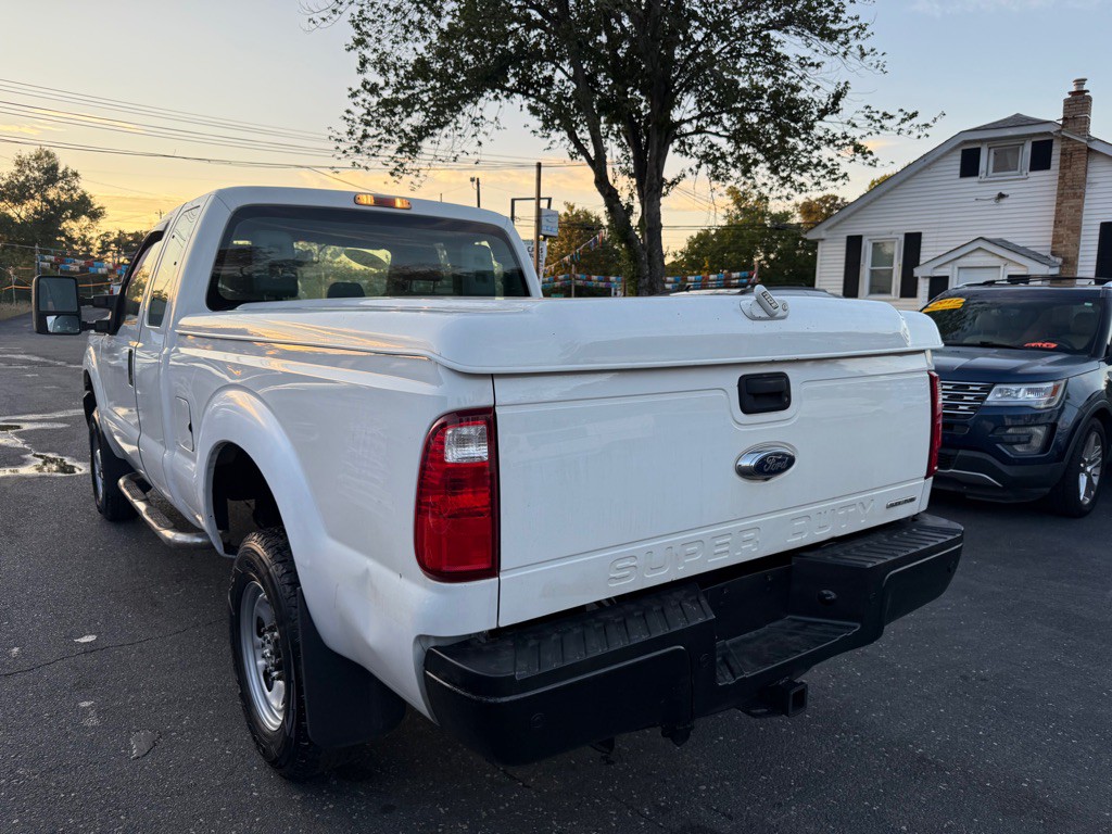 2015 Ford F-250 Image 3