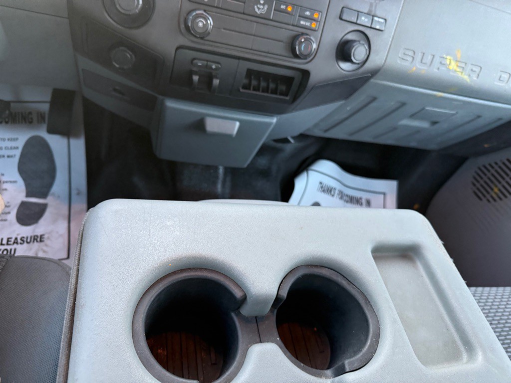 2015 Ford F-250 Image 32